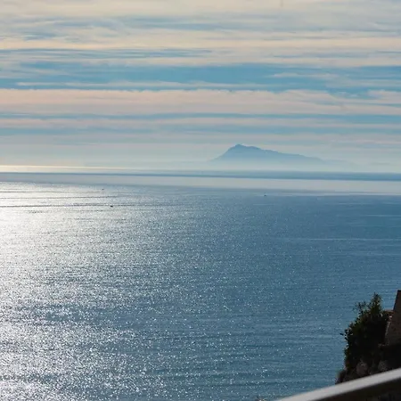 Cap Blanc Penthouse Apartment *